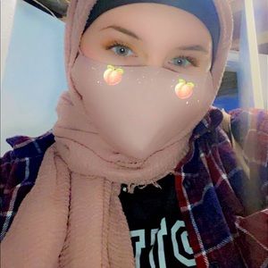 Meet your Posher, Annataya